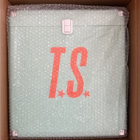 Taylor Swift NWT | The Life of a Showgirl Vinyl Record Case in green & orange - Picture 4 of 7